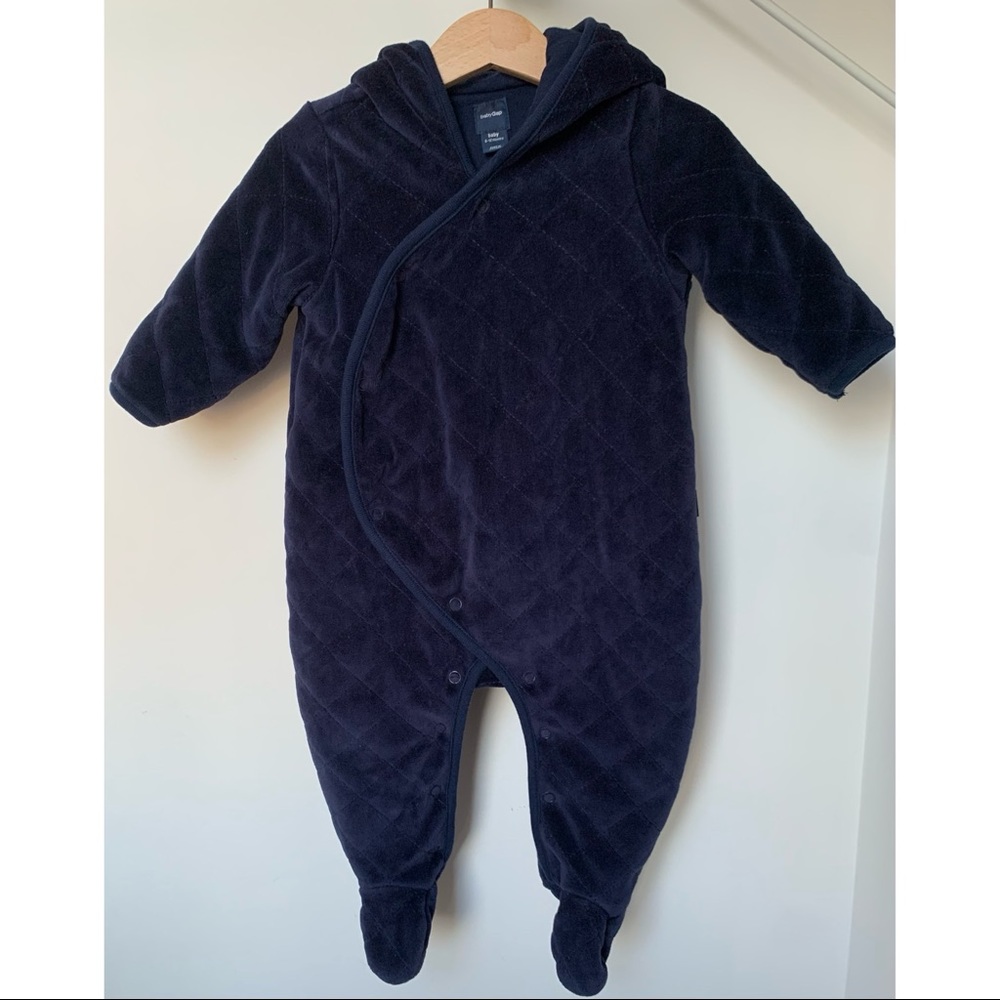 GAP • 6-12 Months • Baby Hoodie Velvet One-Piece